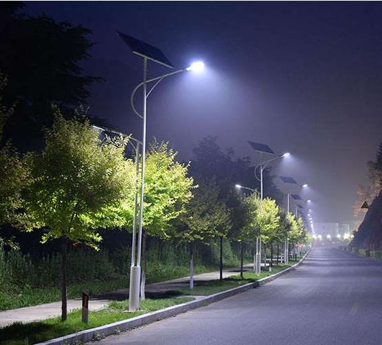 農村安裝太陽能路燈有什么好處?